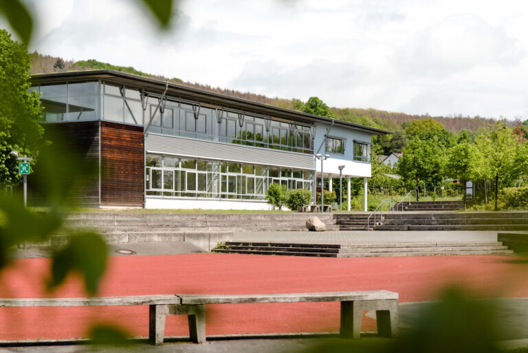 Karla-Raveh-Gesamtschule Hauptgebäude Lemgo Oberstufengebäude